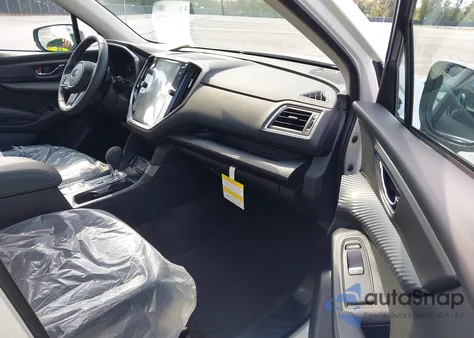 2025 Subaru Ascent Premium 8-Passenger z USA, uszkodzony, nr VIN 4S4WMAAD4S3442203